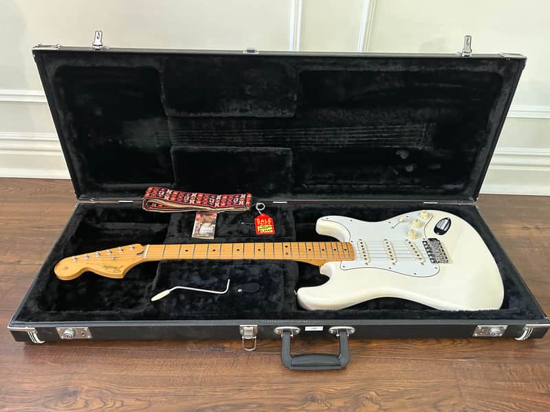 Fender Jimi Hendrix Artist Series Signature Stratocaster 2015 - Present - Olympic White
