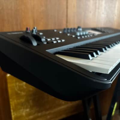 Yamaha MODX7+ 76 Semi-weighted Key Synthesizer w/ gig bag image 6