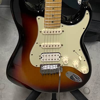 2006 Fender American Deluxe Stratocaster - 3 Color Sunburst - Includes Hardshell Case! image 3
