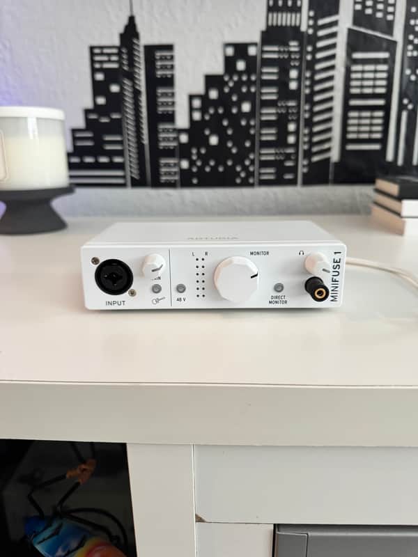 Arturia MiniFuse 1 USB-C Audio Interface 2021 - White image 1
