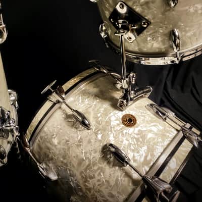 Gretsch Round Badge Jazz Kit Vintage 60s 16"x12" bass drum! image 13