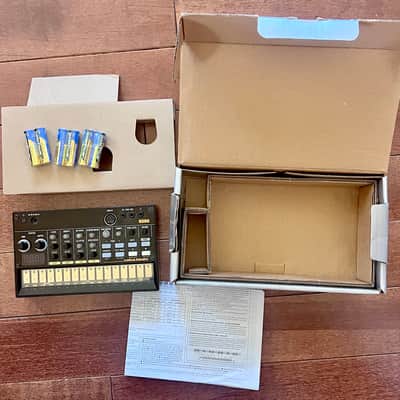 Korg Volca Beats Analog Rhythm Machine Synthesizer - Black image 2
