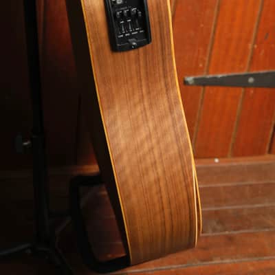 Taylor Academy 10e Walnut Acoustic-Electric Guitar image 9