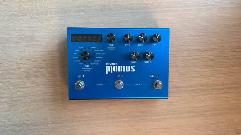 Strymon Mobius