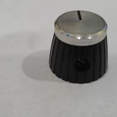Marshall Pointer Knob Silver Top image 3