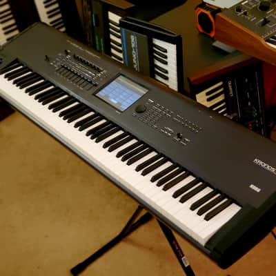 MUST SEE!!! KORG KRONOS X 88 FULLY SERVICED AND IN AMAZING CONDITION! image 2
