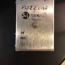 Original Vintage Mosrite Fuzzrite Distortion Pedal -- v2 -- 1964-5 -- chrome steel