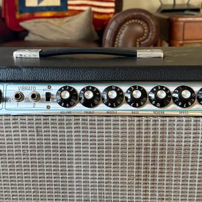 Fender Twin Reverb 2-Channel 100-Watt 2x12" Guitar Combo 1972 - 1976 - Silverface image 7