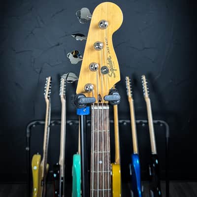 Squier Classic Vibe ’60s Jazz Bass - Tahitian Coral image 4
