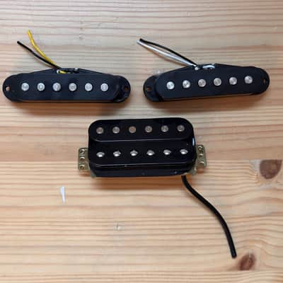 Fender Standard Strat pickup set - HSS image 1