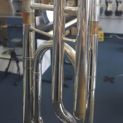 Getzen Capri Trombone (Used/Silver) image 4