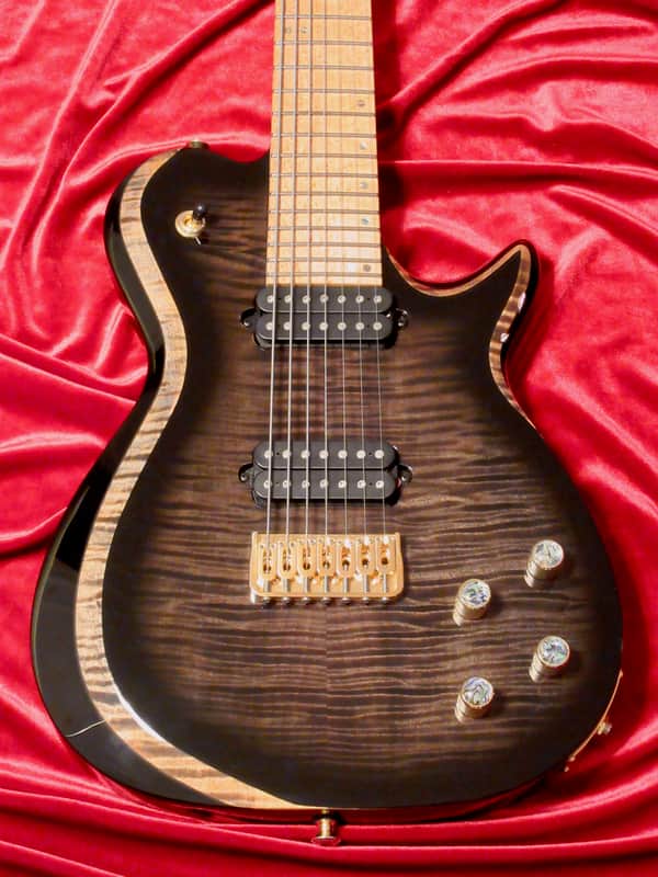 Kiesel SCB7 Deep Black Flame Single Cutaway Bevel-Top 7 String