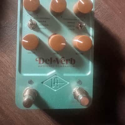 Universal Audio Del-Verb Ambience Companion 2023 - Present - Seafoam Green image 1