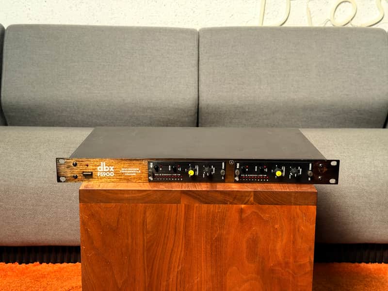 dbx FS900 Frame + 2x 902 De-Esser Modules image 1