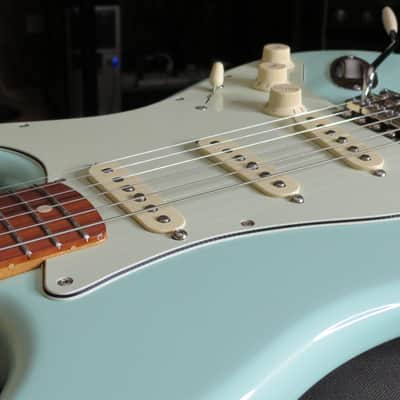Surf Green Fender Vintera '60s Stratocaster (2020) w Pau Ferro Fretboard 2019 - 2023 image 5