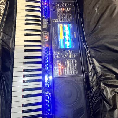 Yamaha PSR-SX700 61-Key Arranger Workstation 2019 - Present - Black