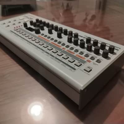 Roland TR-09 Rhythm Composer 2017 - Present - White