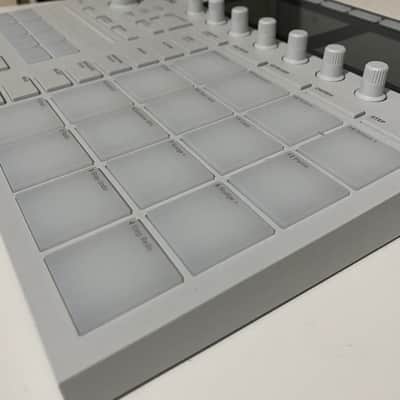 Maschine MK3 VAPOR GRAY LIMITED EDITION 2021 image 8