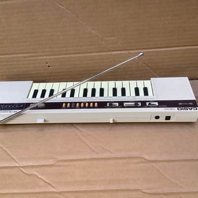 CK-10 Keyboard with build in Radio ! Made in Japan VINTAGE 80’s  / ultra rare model image 3