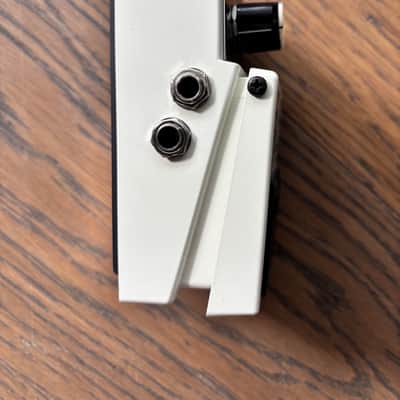 Boss NS-2 Noise Suppressor Pedal – Unused – w/ Original Box image 2