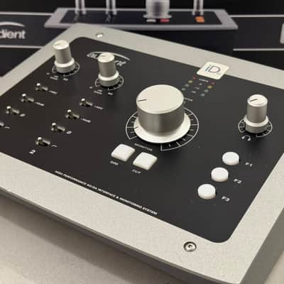 Audient iD22 Desktop USB Audio Interface 2010s - Black/Grey image 5