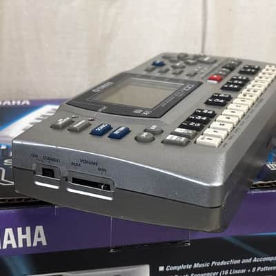 YAMAHA QY100 16-Track Portable MIDI Music Sequencer w/box New internal battery image 9