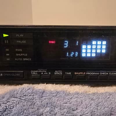 Sony CDP-50 single CD player from 1986! August 1986 - Black image 3