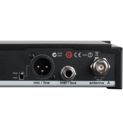 Shure ULXD4=-V50 Single Digital Wireless Receiver with PS41US Power Supply, 1/2 Wave Antenna and Rack Mounting Hardware image 9