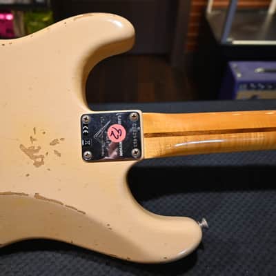Fender Custom Shop Fat 50’s Stratocaster Relic LTD 2017 - Aged Desert Sand #0453 image 11