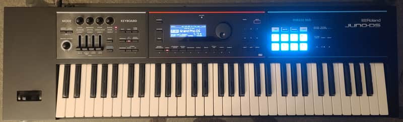 Roland Juno DS61 Synthesizer - with Semi Soft SKB Case - READ DESCRIPTION! image 1