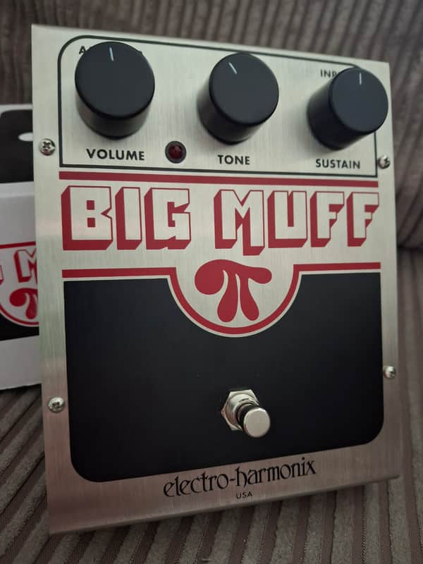 Immagine Electro-Harmonix Big Muff Pi 2000 - Present - Silver / Black / Red - 1