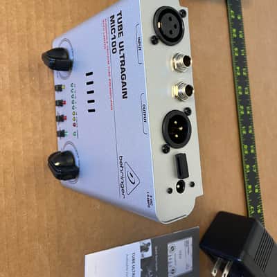 Behringer MIC100 Ultragain Vacuum Tube Preamp with Limiter 2011 - Present - Standard image 3