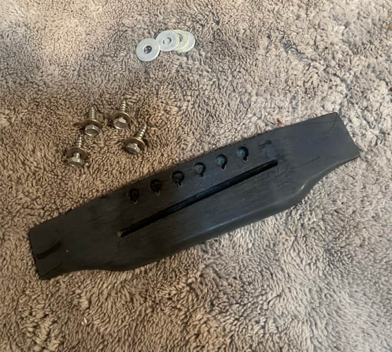 Immagine Gibson LG-O Plastic Bridge-ISSUES-1960s - 1