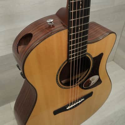 Used Ibanez AAM300CE Advanced Auditorium Solid Top Acoustic Guitar Natural image 7