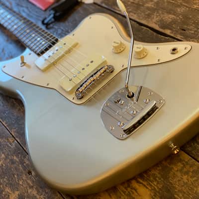 Fender Japan Limited Edition FSR Hybrid II Jazzmaster Inca Silver USA Pickups, Alder Body Rosewood Board MIJ image 4