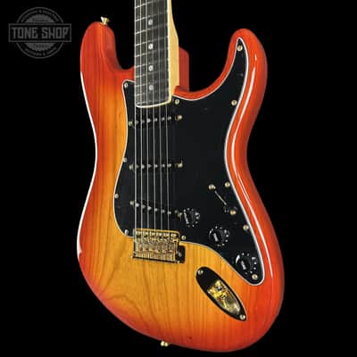 Fender Custom Shop American Custom Stratocaster NOS Ebony Fingerboard Sienna Sunburst w/case image 3