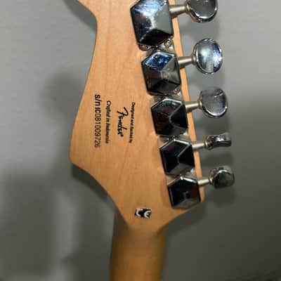 Squier Fender mini guitar image 4