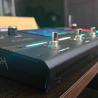 Headrush Core 2026 - Mint, Hardly Used image 4