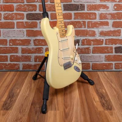 Fender Stratocaster Olympic White 1980 w/Hard Shell Case image 3