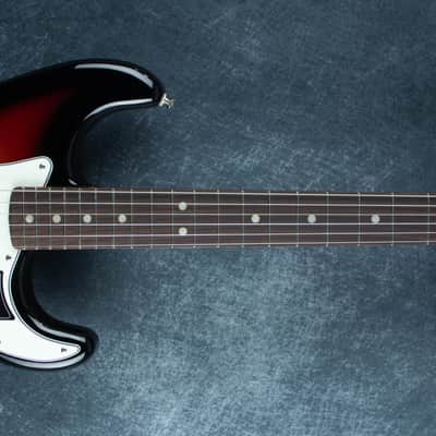 Fender Vintera III Late 60 Strat Rosewood 3 Tone Sunburst MX25164738 image 2