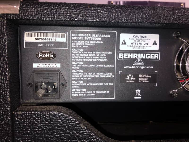 Behringer BVT5500H Ultrabass Bass Amplifier Head (550 Watts) Black