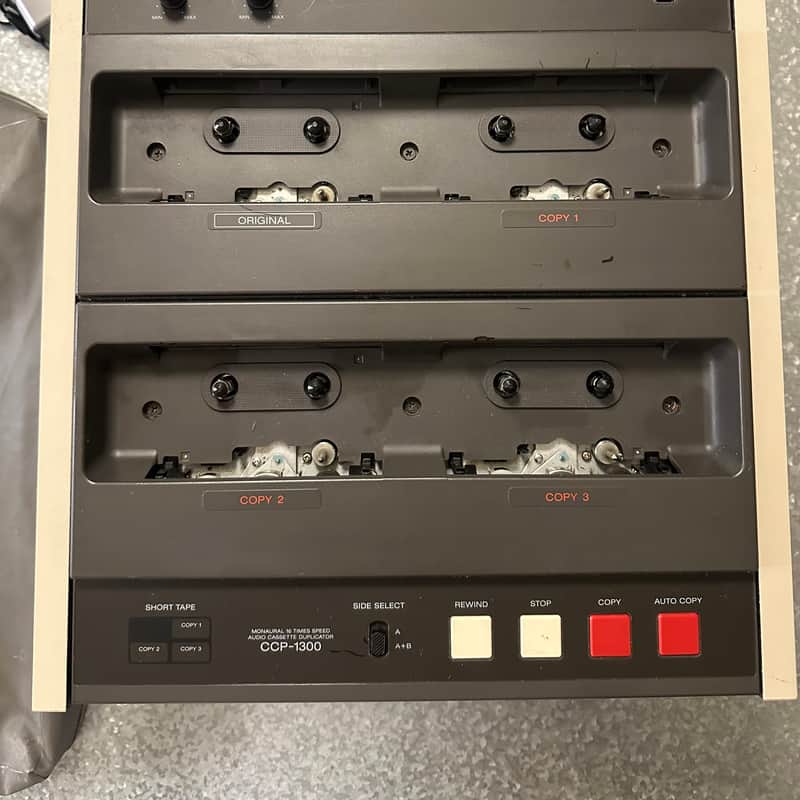 80 s 90 s Sony CCP-1300 Grey