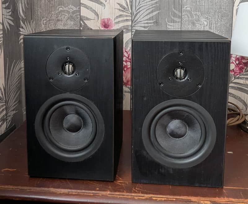 Pair Linn Kan MK5 (V) & Linn Speaker Stands image 1