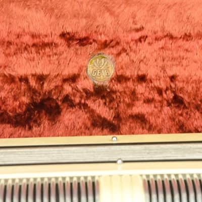 Used Scandalli Silvietto Student Accordion with Case image 15