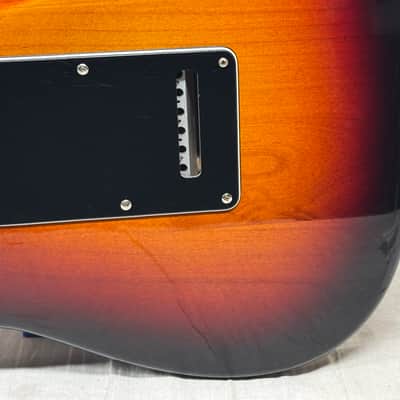 Fender American Standard Stratocaster Guitar with Case 2013 - 3-Color Sunburst / Maple neck image 14