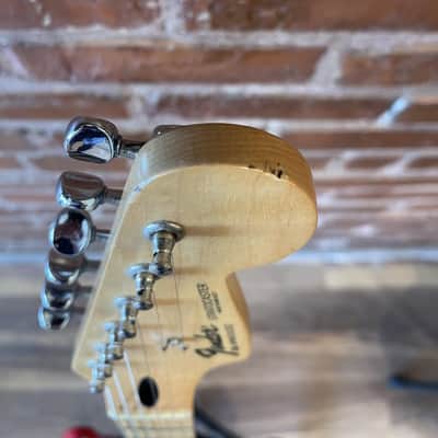 Fender '90s MIM Stratocaster with Gig Bag image 11
