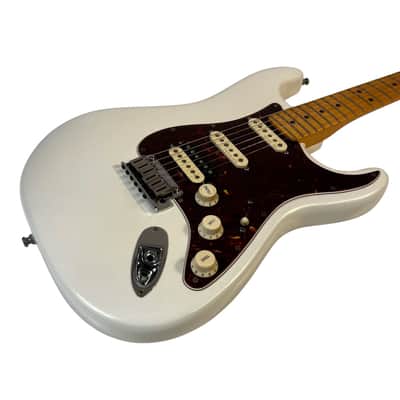 2019 Fender American Ultra Stratocaster - Arctic Pearl image 3