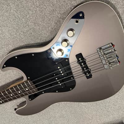 Fender MIJ FSR Aerodyne Jazz Bass 2014 - Dolphin Grey image 18