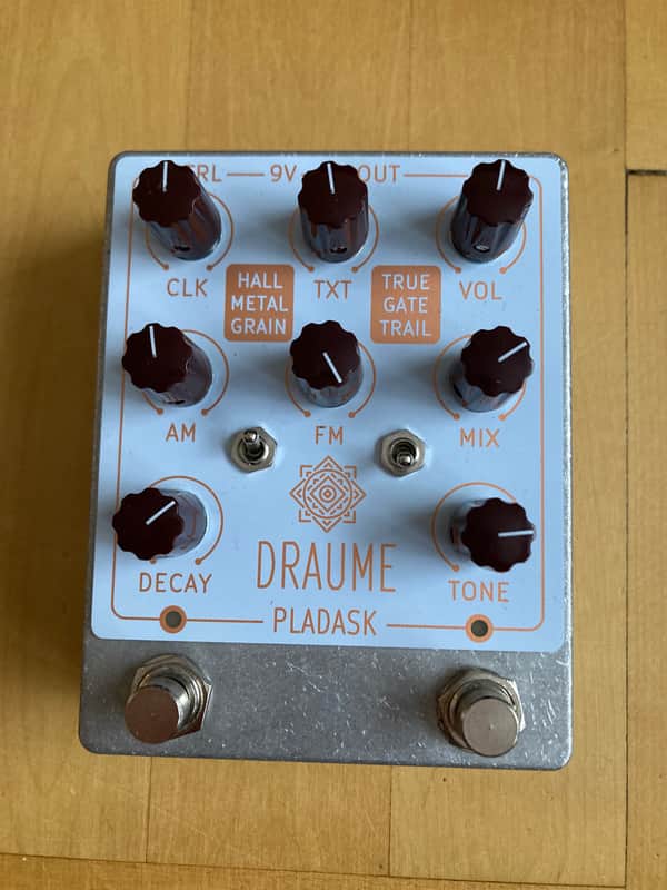 Pladask Elektrisk Draume V2