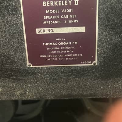 Vox V1081 Berkeley II 45 watt solid state with cabinet v4081 speaker cabinet 2x10 image 5